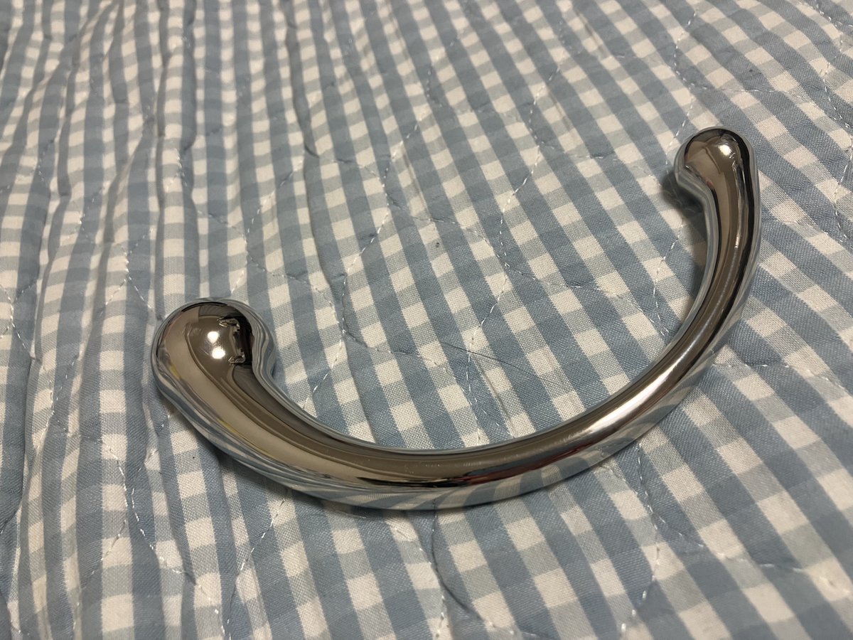 あとは最近買ったこれで、お腹の中ゴポゴポ言わせながら前立腺ゴリゴリするのがとても気持ちいい