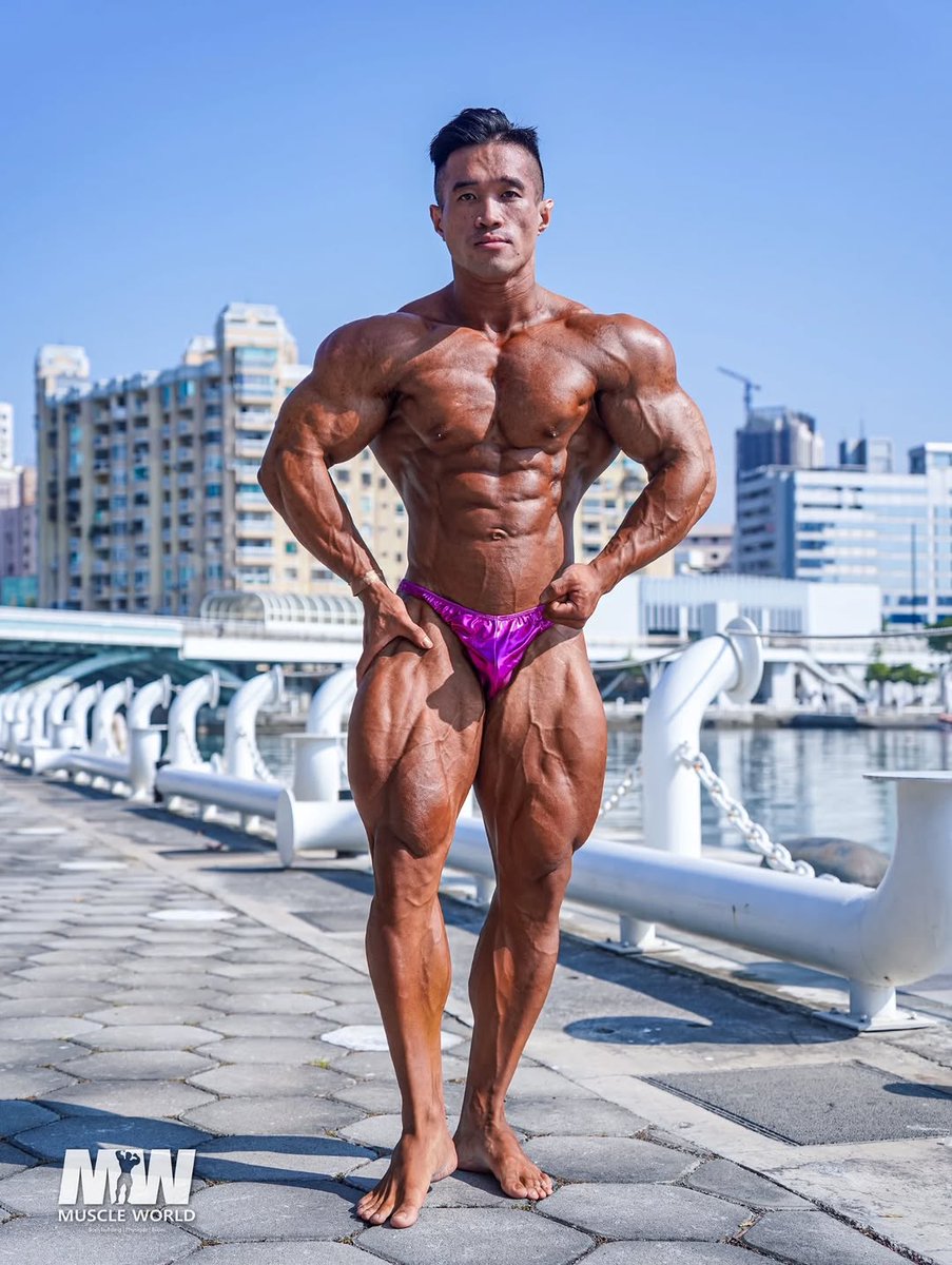 MusclePhotoArt's tweet image. Chongfu Weng