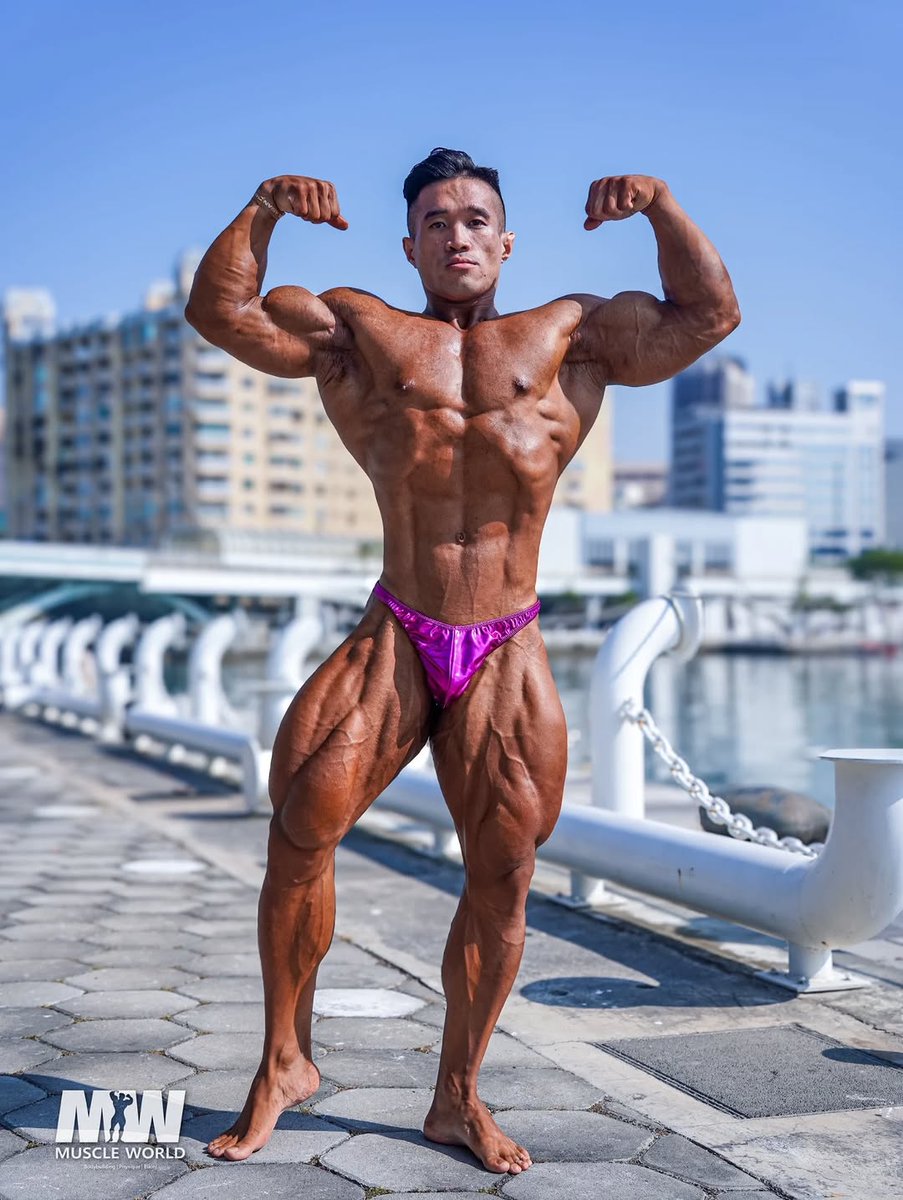 MusclePhotoArt's tweet image. Chongfu Weng