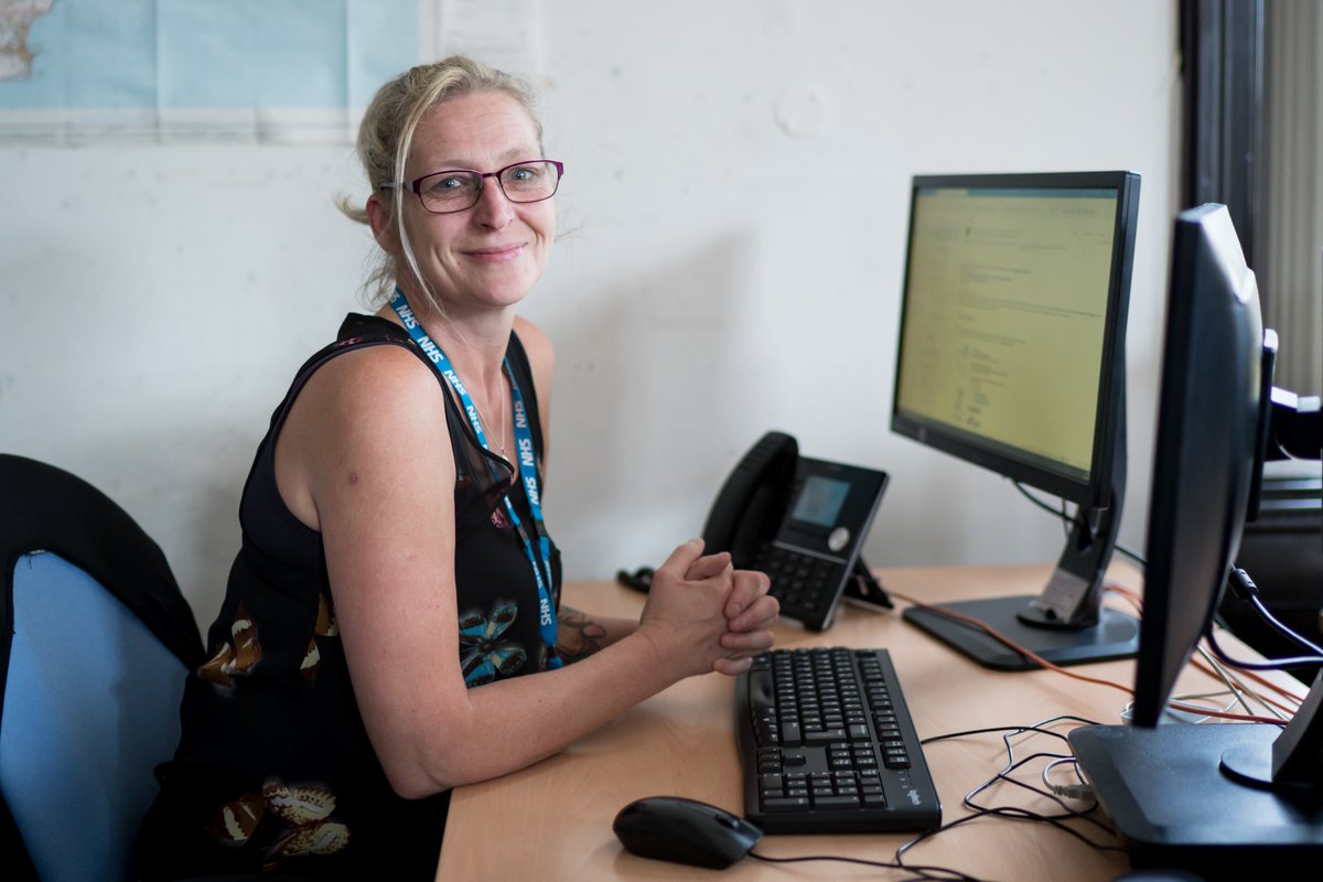 DorsetHealth's tweet image. Our Connection mental health crisis phone line is available 24/7. If you are worried about your own mental health or someone close to you, our experienced mental health staff are here to listen &amp;amp; support you to find a way forward, whatever the circumstances. Phone 0800 652 0190.