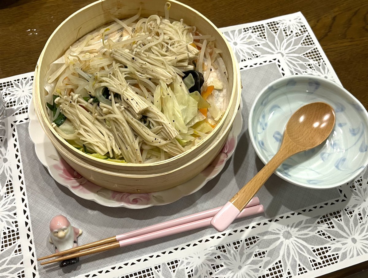 PerfectBlueRi's tweet image. landed in japan &amp;amp; having steamed veggies