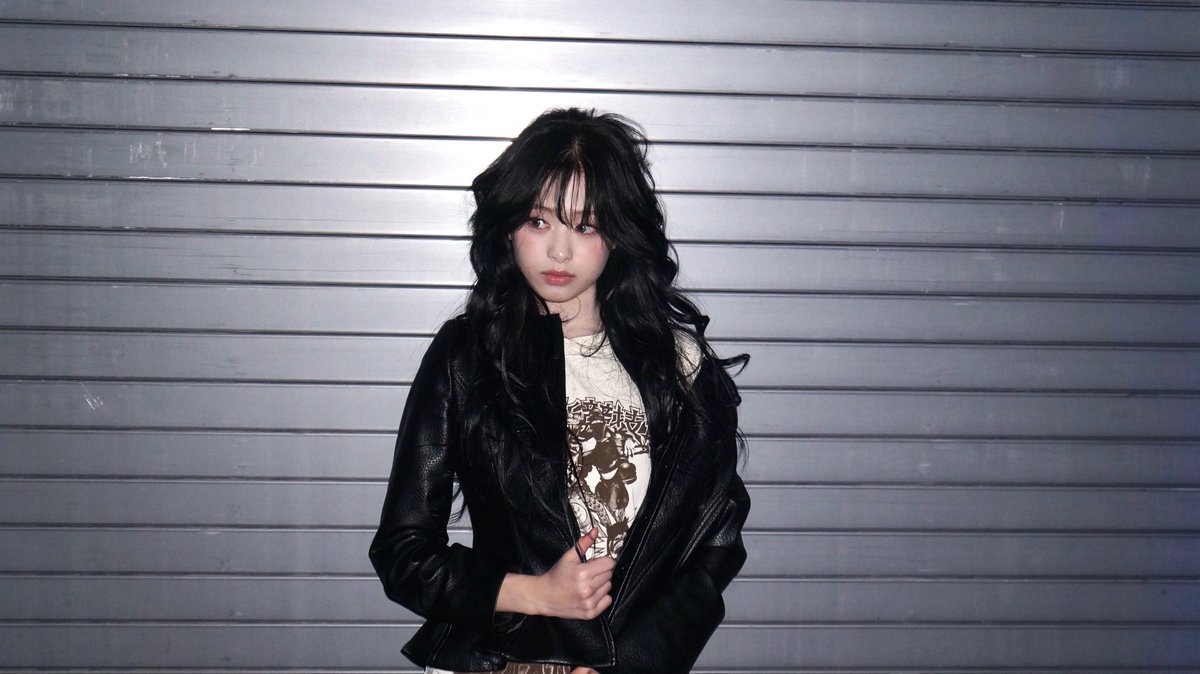 picbaemon's tweet photo. JUNG AHYEON HELLO??? https://t.co/OOxjElHZYw