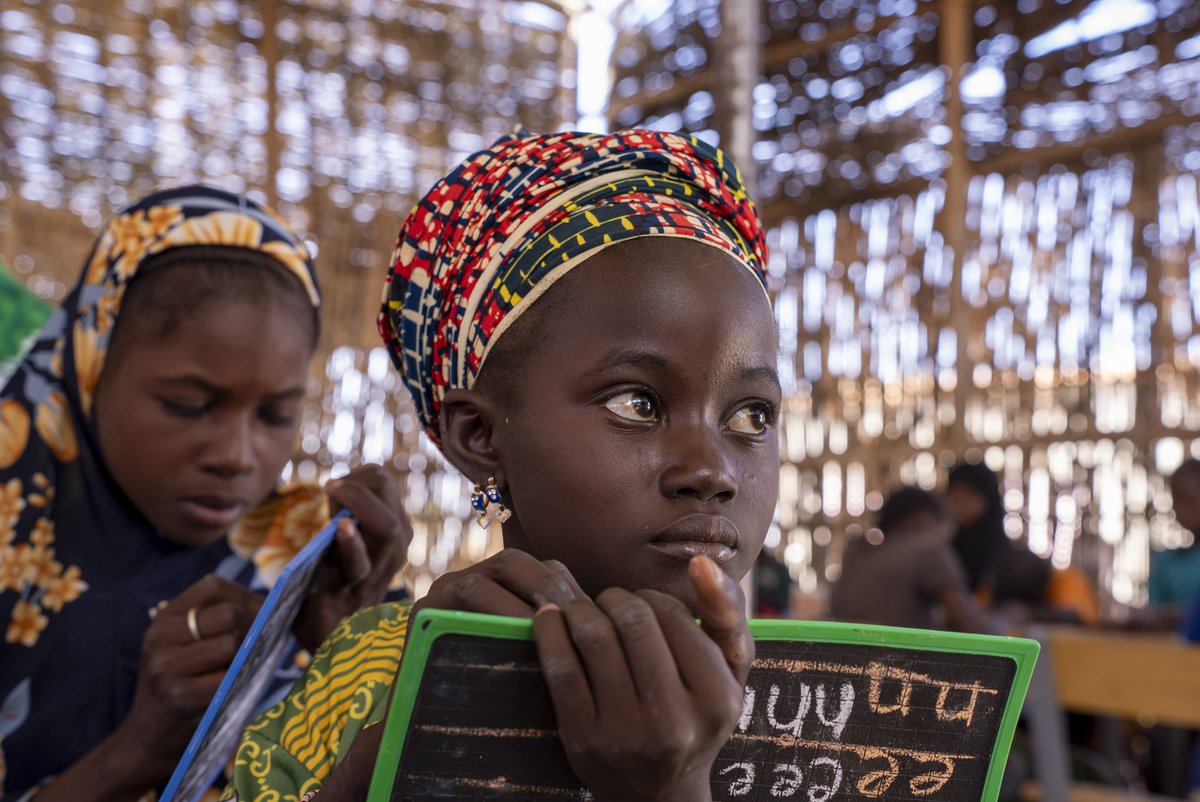 Pour chaque enfant, l’excellence scolaire ! 🩵