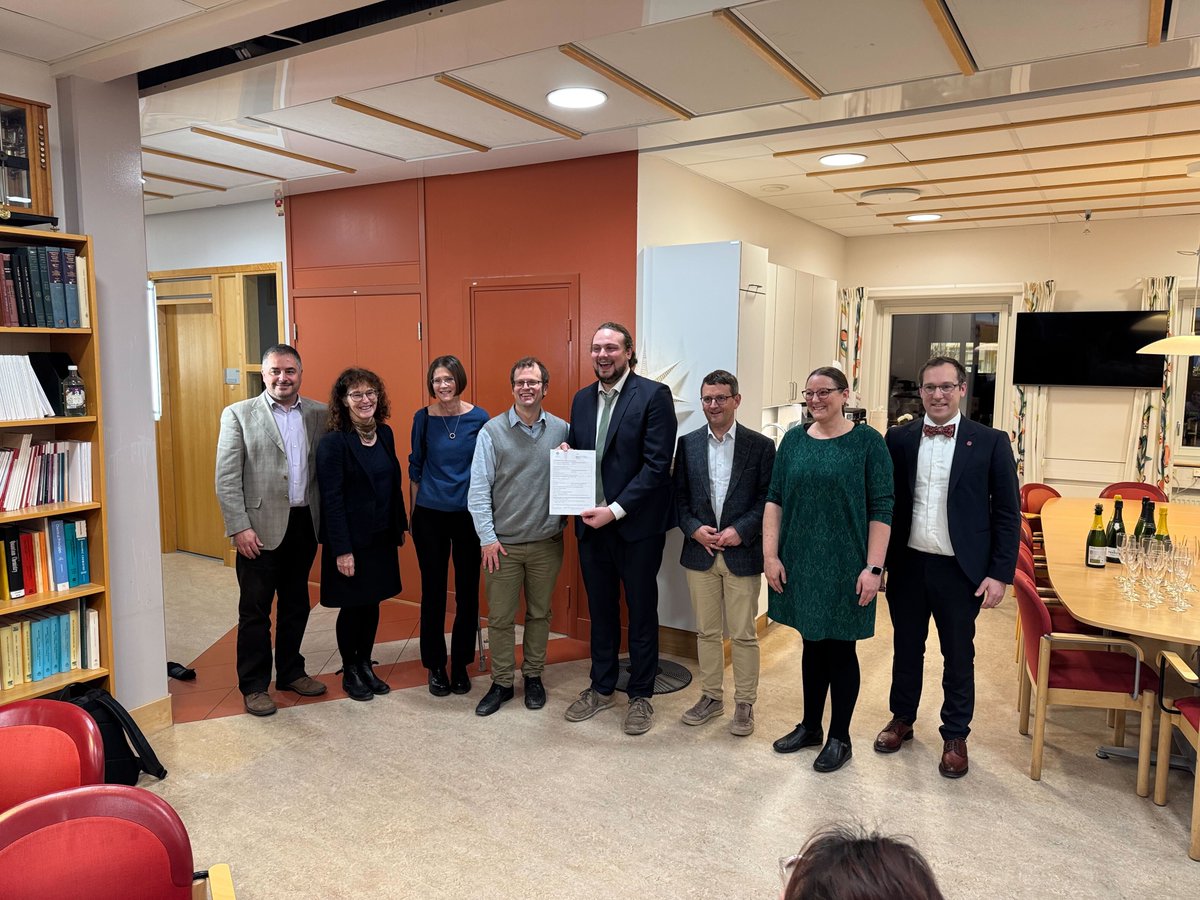 Ångström Advanced Battery Centre tweet media