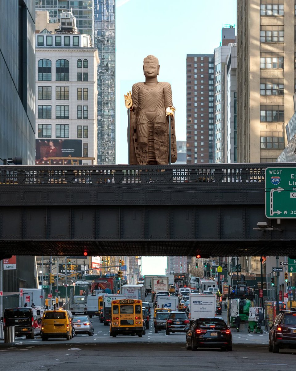 A 27-foot-tall fragmented Buddha is coming to the Spur of the High Line 🔥
The latest #HighLinePlinth commission honors the Bamiyan Buddhas and turns New York into a site of memory and resilience.
👉 Let’s discuss: what role should public art play in confronting history?
🔗