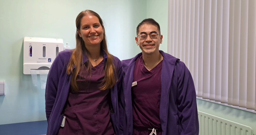 LTHPharmacy's tweet photo. 12 Days of MMPS: Day 10 🎁

"Merry Christmas from the Leeds Anticoagulant Service Pharmacy Team!

Our Pharmacy Technicians, Vicky, Fi, Lynne and Jade, and Pharmacists, Marie, Kimrin, Tsz, George, Amy and Katherine, have been working hard this year supporting our patients!"

#MMPS https://t.co/Lwu1VCQdHf