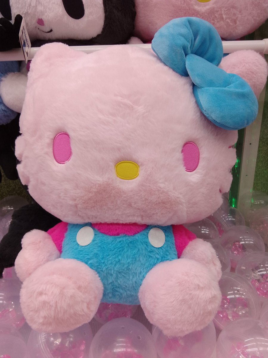 🎀新景品入荷情報🎀 ハローキティ ぴんくとみずいろドールGJ ハロー