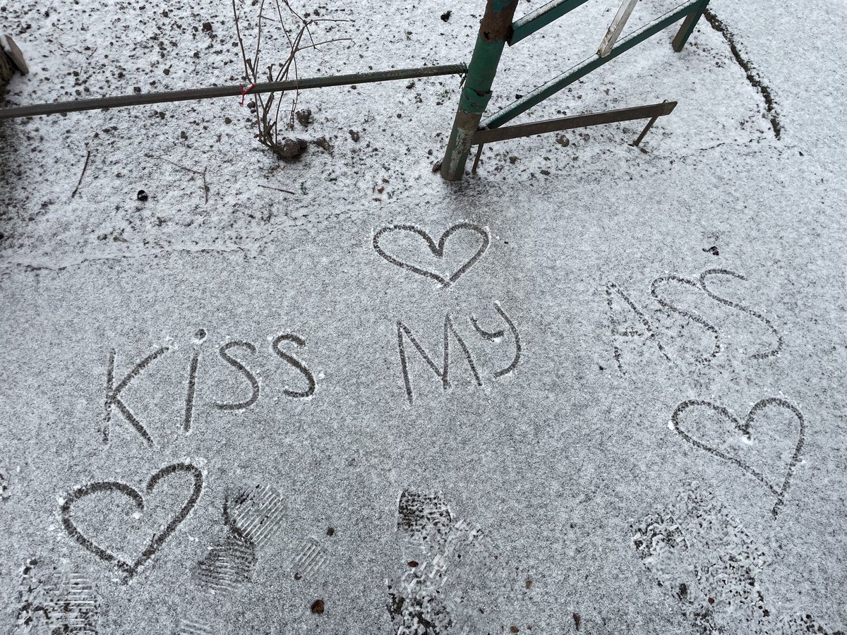 malffeasant's tweet image. чмоки чмоки