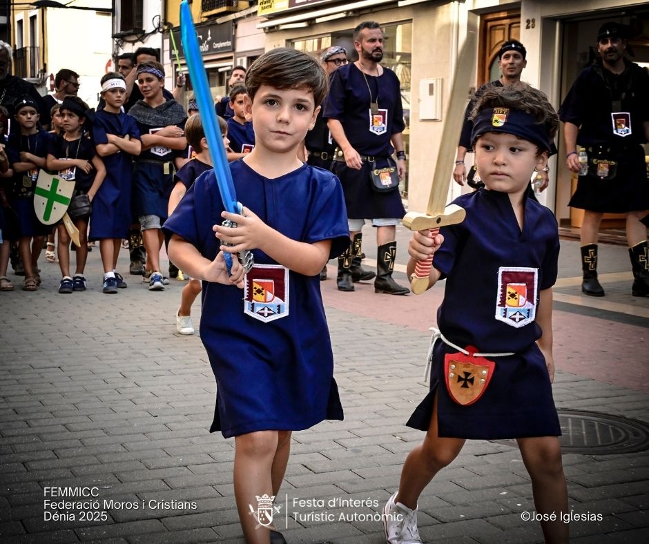 FEMMICC_Denia's tweet photo. #femmiccdénia #FiestasDeInterésTurístico #morosicristiansdenia #dénia #turismodenia #somlafestadedenia #femmiccfotos2025 https://t.co/xXSGTO9Bat