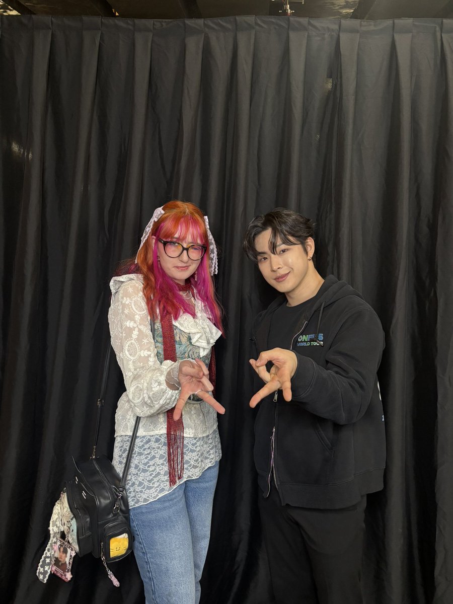 KENCIOR's tweet image. thank you my oneus 🥹 #ONEUSinWARSAW