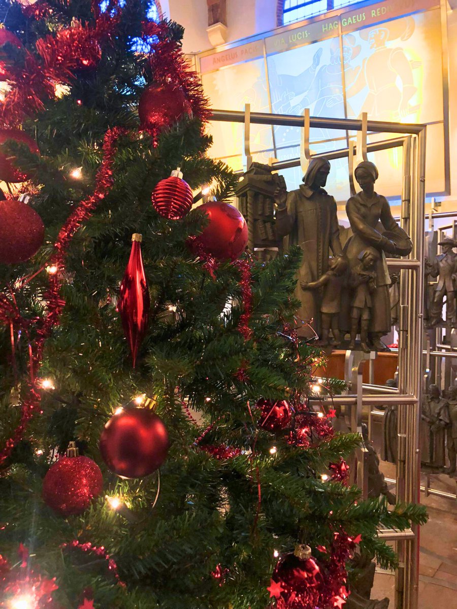 Bijbels Nauwkeurige Engel Kerstboom Topper : r/crafts, image size:900x1200