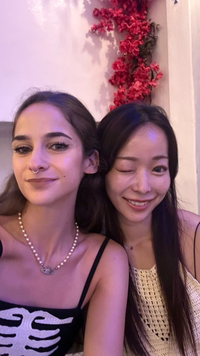 えりすこ tweet media