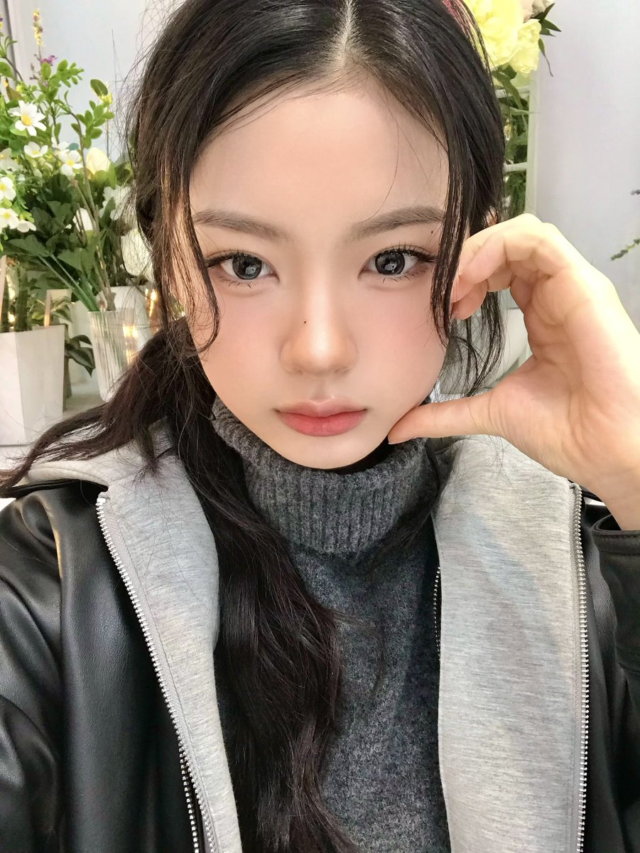 We_KiiiKiii's tweet photo. [📸] 
❤️251218 HAPPY KYA DAY🎉❤️

#KiiiKiii #키키
#KYA #키야
#HAPPY_KYA_DAY https://t.co/TJtTPDl69D