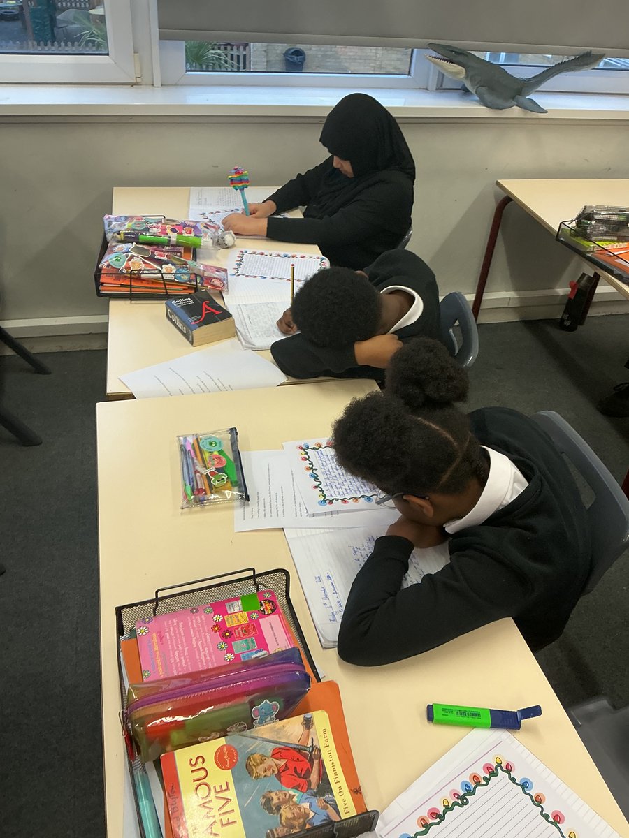 St Andrew Class SCOS tweet media