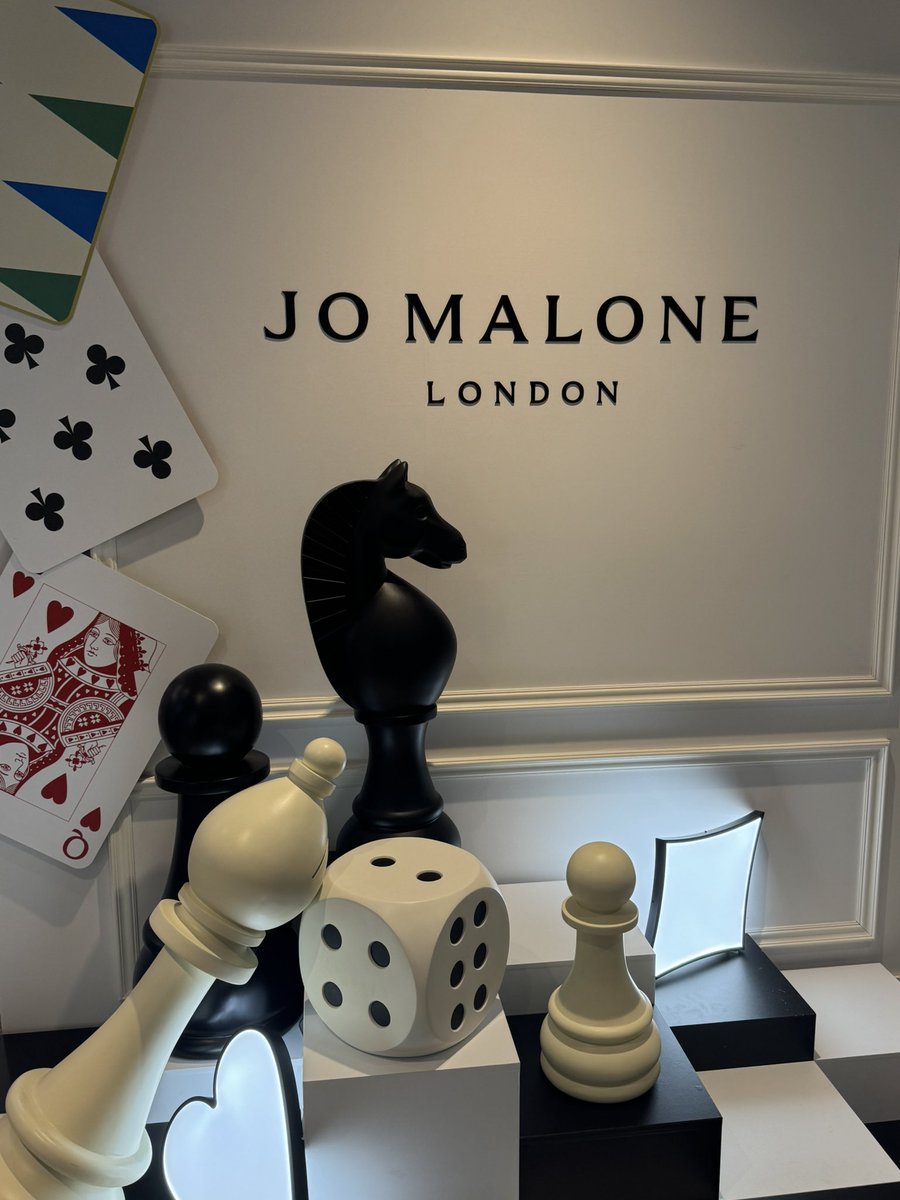LatsuGame's tweet photo. @JoMaloneLondon 
#ジョーマローンロンドン 
#JMLクリスマスゲーム https://t.co/PbNZgPQQZc