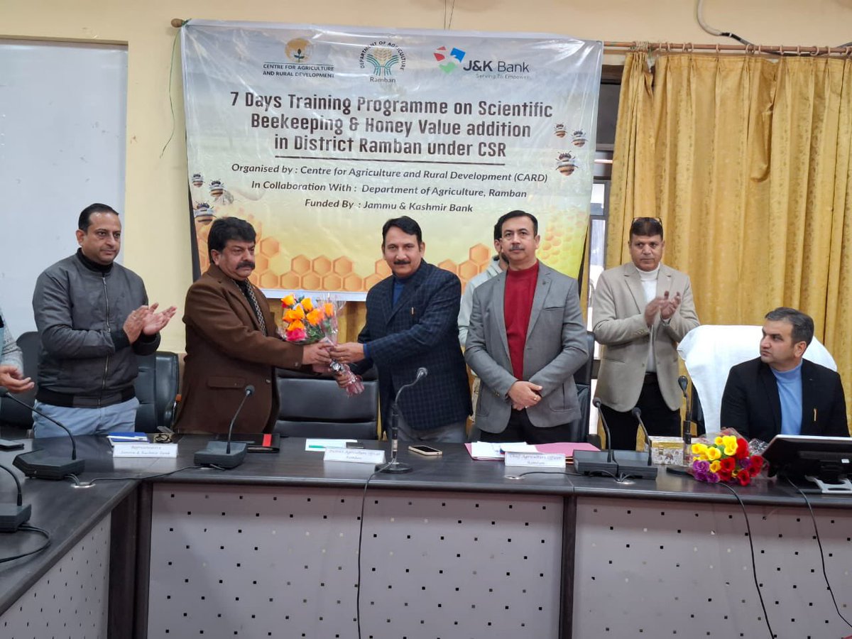 Card_Agri's tweet photo. 🐝 A 7-day #CSR Honey #Entrepreneurial Training (18–24 Dec 2025), funded by J&amp;K Bank and organized by CARD with the Dept. of #Horticulture, was inaugurated by the Deputy Commissioner, Ramban. 35 participants are being trained in scientific #beekeeping and GI-tagged Sulai Honey. https://t.co/Bt9HWhHleg