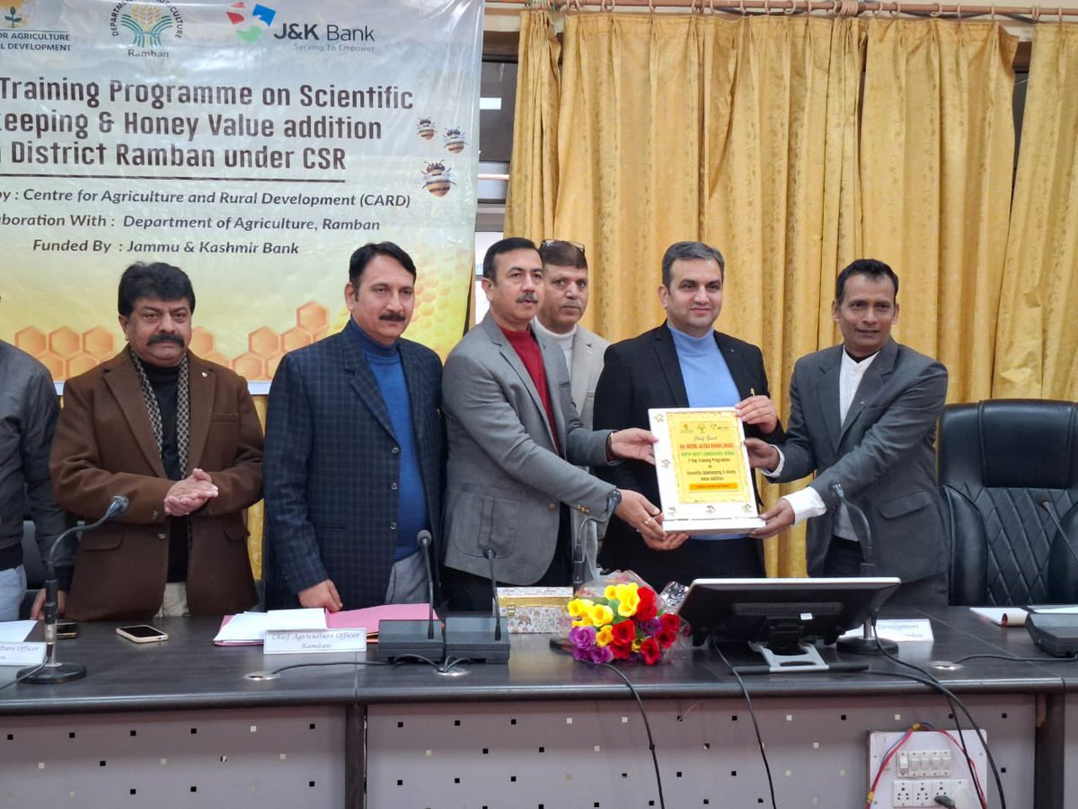 Card_Agri's tweet photo. 🐝 A 7-day #CSR Honey #Entrepreneurial Training (18–24 Dec 2025), funded by J&amp;K Bank and organized by CARD with the Dept. of #Horticulture, was inaugurated by the Deputy Commissioner, Ramban. 35 participants are being trained in scientific #beekeeping and GI-tagged Sulai Honey. https://t.co/Bt9HWhHleg