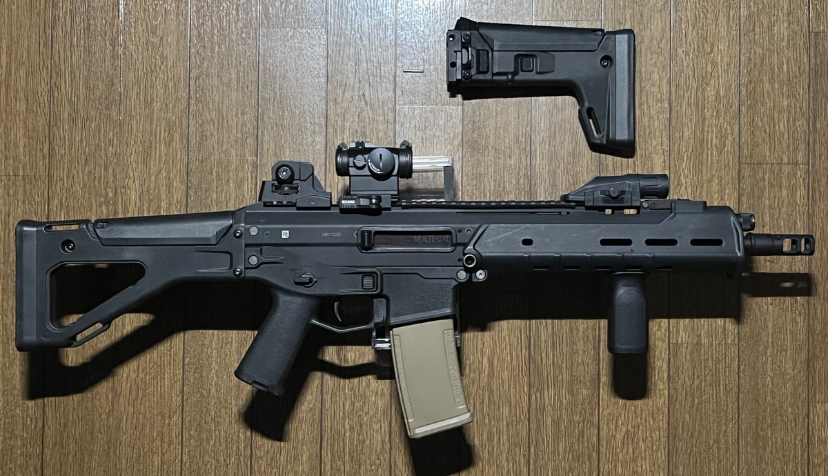 でぎだっ！ MAGPUL PTS MASADA 電動ガンの固定ストックを KSC製MASADA