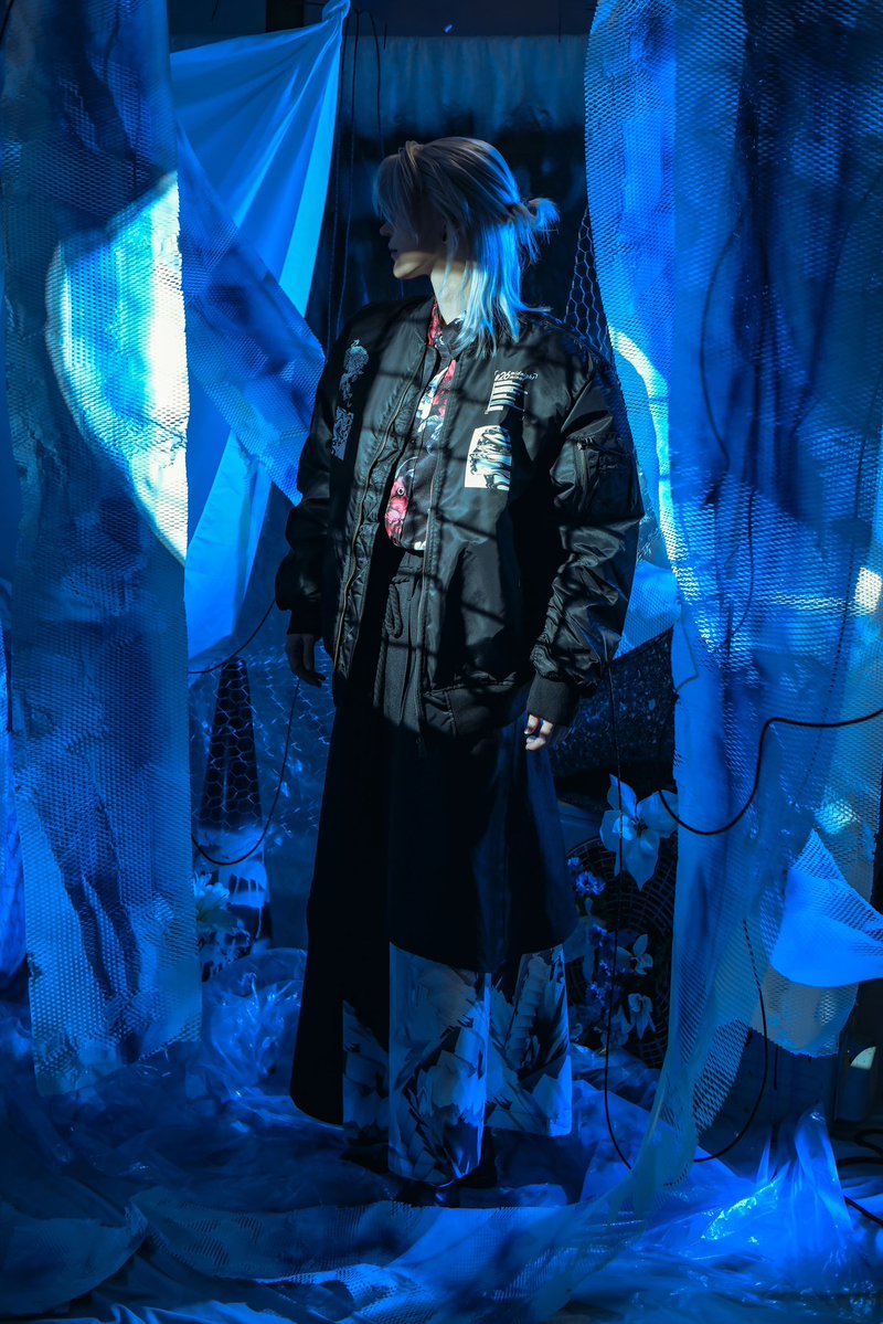 ▽歪hizumi 新作6/8 【12.26 18:00(金)〜限定販売】 「沈黙と嫉妬の