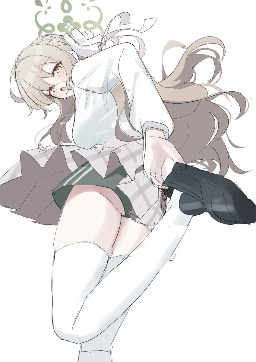 Amai2d's tweet photo. #ブルーアーカイブ #BlueArchive #ブルアカ 
多分体育の日だったミヨちゃん https://t.co/X0DiKF9CXL