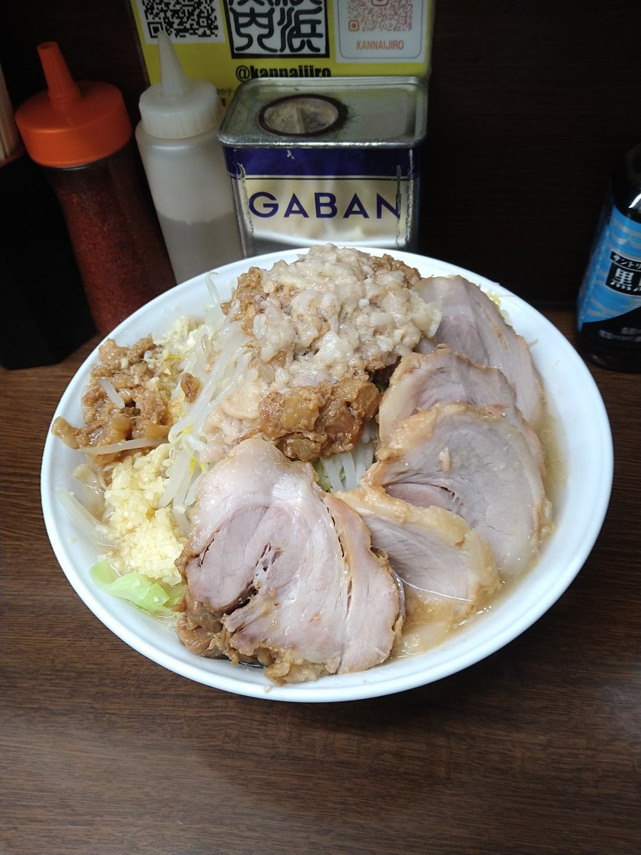 17:36並び6名👭
ラーメン二郎横浜関内店
大ぶたニンニクマシマシアブラマシマシカラメ
今日も美味かった( ´Д`)y~~