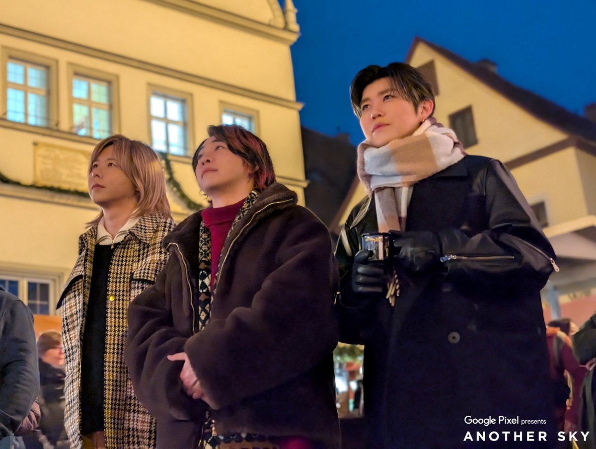 nittele_ntv's tweet image. ◤ゲストにMrs. GREEN APPLEが出演！◢

ドイツでそれぞれが音楽と向き合う旅へ。
クリスマスマーケット本場のドイツで
3人だけのクリスマスパーティー🎅

デビュー10周年の歩みを振り返りながら、
それぞれがメンバーへの想いを語る。

📢あす夜11時
『#ANOTHERSKY 1時間SP』
ntv.co.jp/anothersky/art…