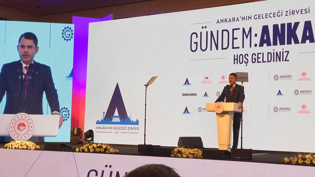 Gündem Ankara...
Ankara Genç İşadamları Derneği 'nin düzenlediği Ankara 'nın Geleceği Zirvesinde Sayın bakanımızın başkentimizle ilgili planlarını dinliyoruz.