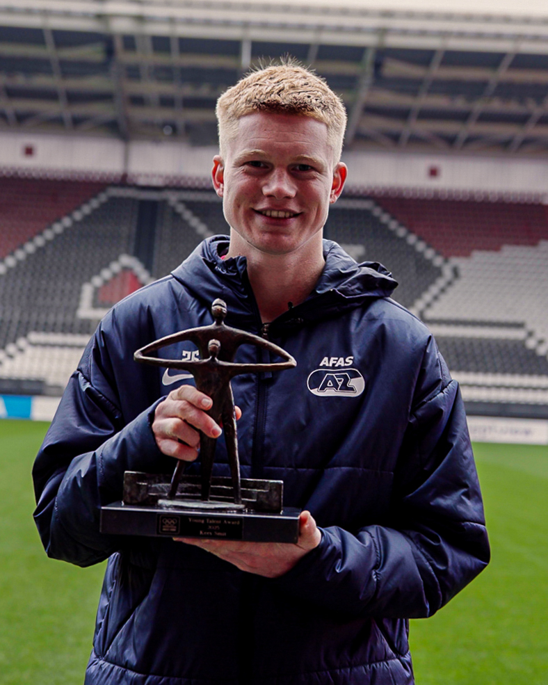 🏆🌟 Kees = Young Talent of the Year!

👏 De AZ‑middenvelder ontving de Young Talent Award 2025 van het NOC*NSF en is hiermee pas de tweede voetballer ooit die deze prestigieuze prijs wint.

📺 Bekijk hier zijn reactie: tinyurl.com/azsmitaward

#AZAlkmaar #TalentOfTheYear