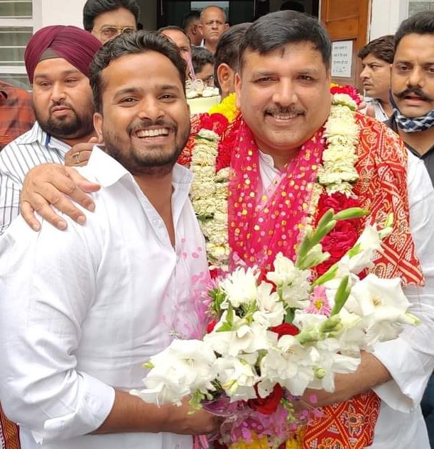 Shahbaz Khan tweet media