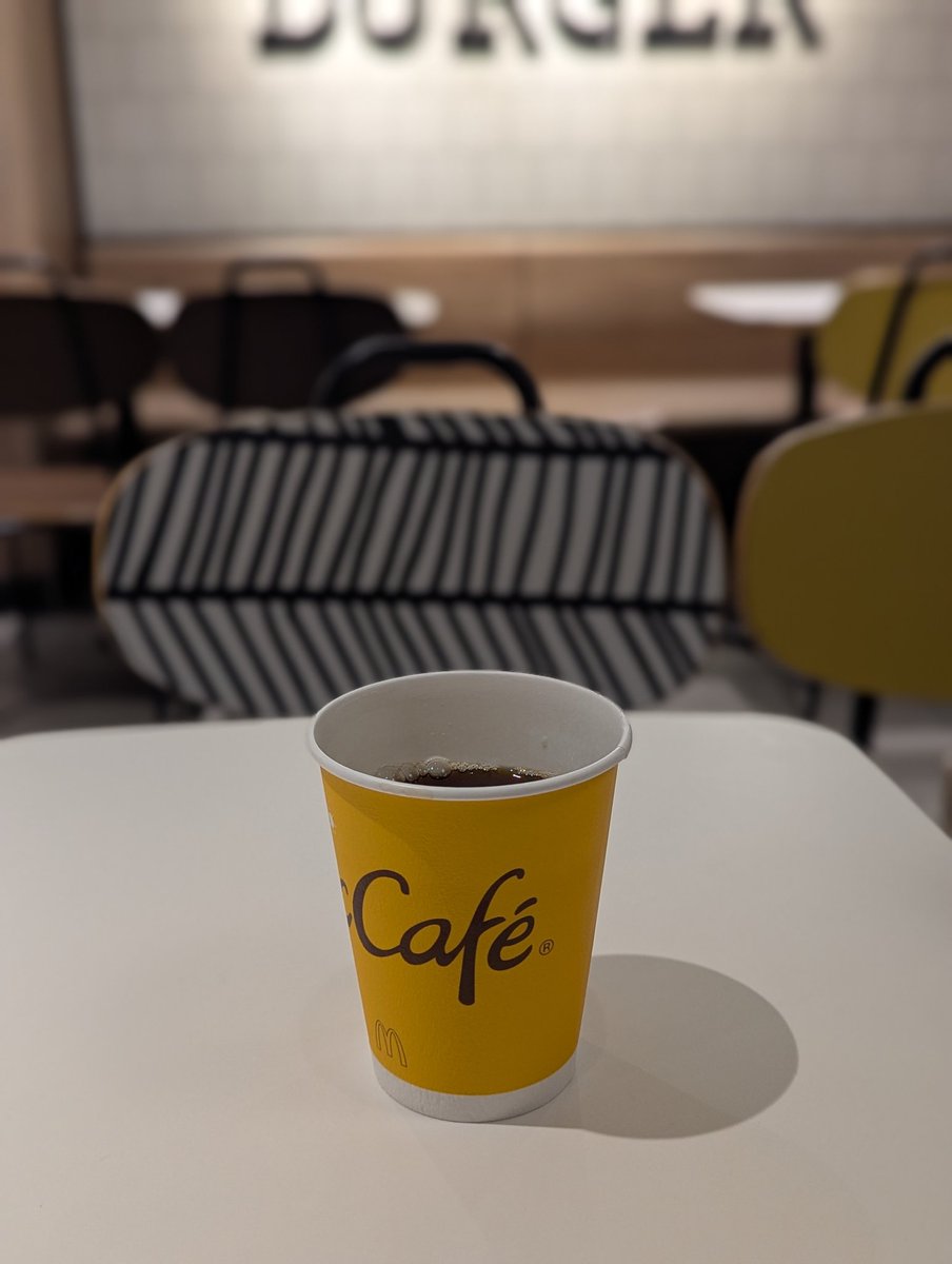 犬山のマックに来てるけど、やはりマックはスィーツがなぁ…
今週は雨の土日出勤だけど月曜日休みだから、皆さんがサザエさん症候群に陥っている時に開放的な気分に浸るために頑張るか。
自分が小学生の頃は、知られざる世界って番組の関東自動車工業のCM見たら日曜日が終わった感がありました。