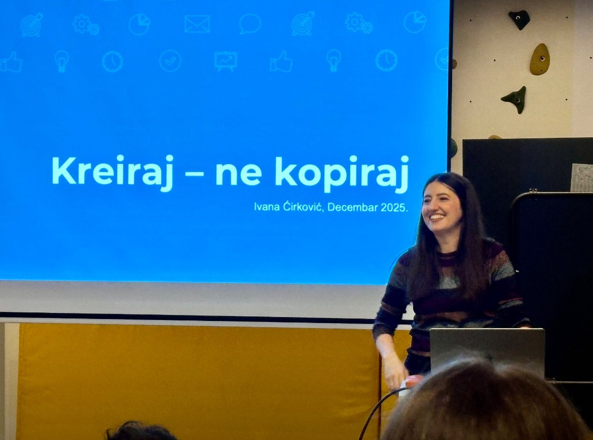 i_cirkovic's tweet photo. When people say:
โThe smile says it allโ
this is what they refer to ๐๐ป
Thank you @GoDaddyPro @managewp for the invitation and opportunity to talk about what I love doing
#WPFam ๐ https://t.co/nGwsdheteA