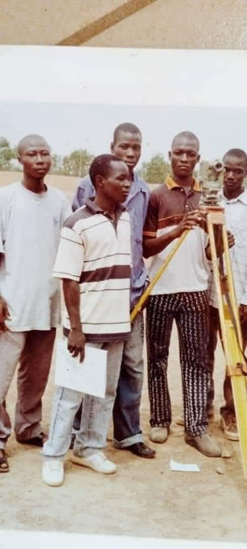 AfricaFirsts's tweet image. Captain Ibrahim Traoré of Burkina Faso 🇧🇫 earned a bachelor's in science and geology from the University of Ouagadougou in 2009 before joining the military.