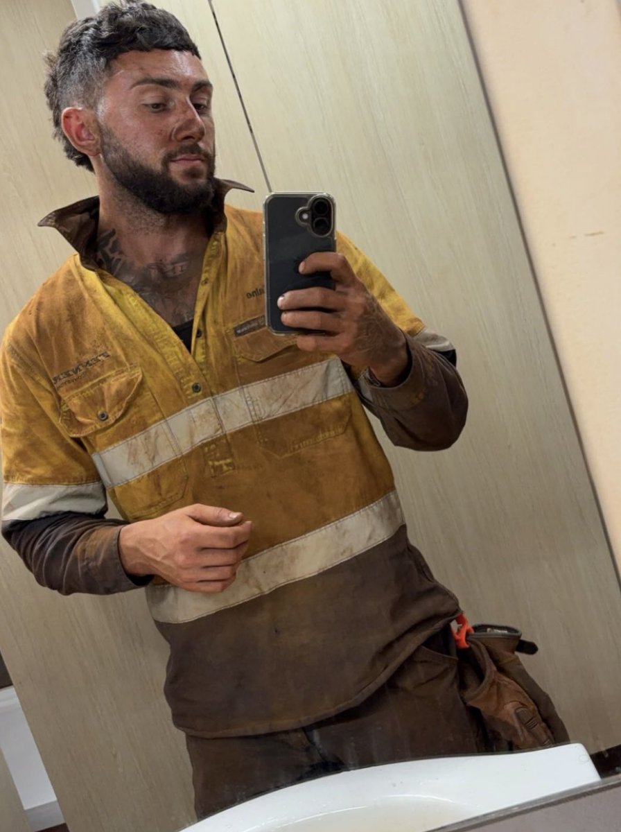 HotTradies's tweet image. Time for a dirty fuck?
#Tradie #Aussie #Filth #Inked #HiVis

IG kaine.zammit