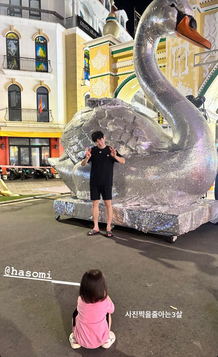 하솜이 효녀다 효녀   다컸다 
아빠 사진도 찍어주고
박민우 부럽다