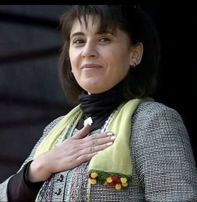 nedim4913's tweet photo. LEYLA ZANA Kürt halkın onurudur. Yapılan saldırı faşistliktir ırkçılıktır alçaklıktır https://t.co/EtBk1vBvBL