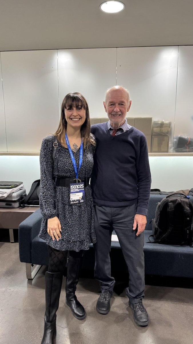 Lo_Delicious's tweet image. Another highlight from the @sportexercise Conference was the opportunity to meet and learn directly from some of the speakers.
Moments like these remind me why continuous learning and surrounding yourself with excellence really matters.

#SportsNutrition #ISENC25
