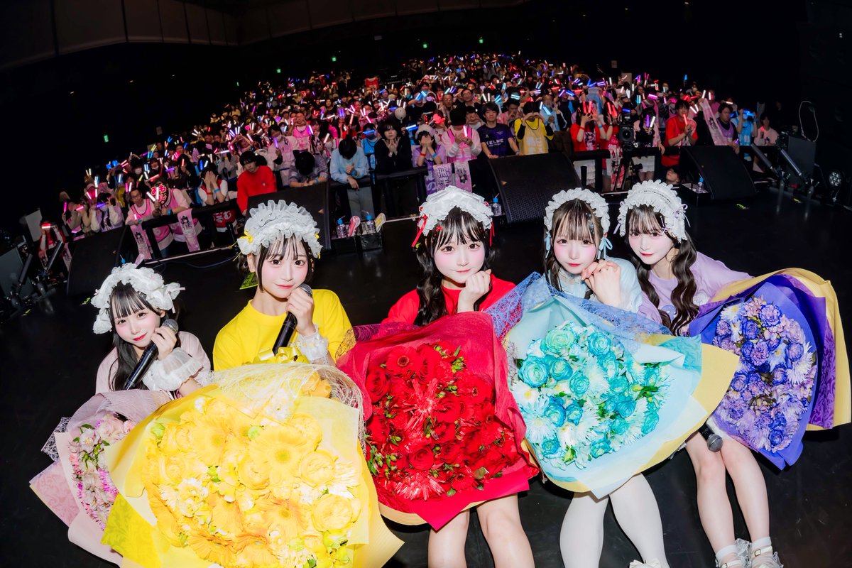 2025.12.17 1st Anniversary LIVE ⟡ 👗 Dress Journey 💐 ⟡ 「夢も