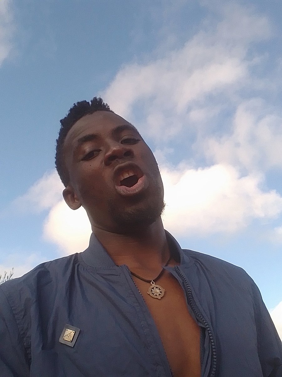 ShoLe (@checkmi2day) on Twitter photo 