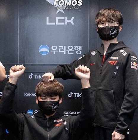 welcome to the crash out party for our beloved two suns ☀️☀️