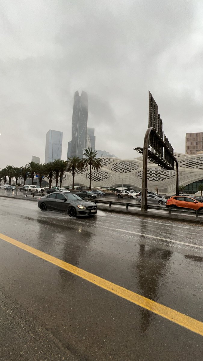 lfahn7's tweet image. 