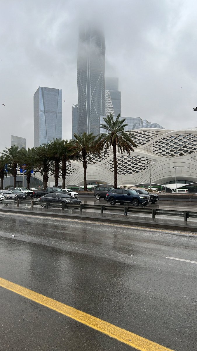 lfahn7's tweet image. 