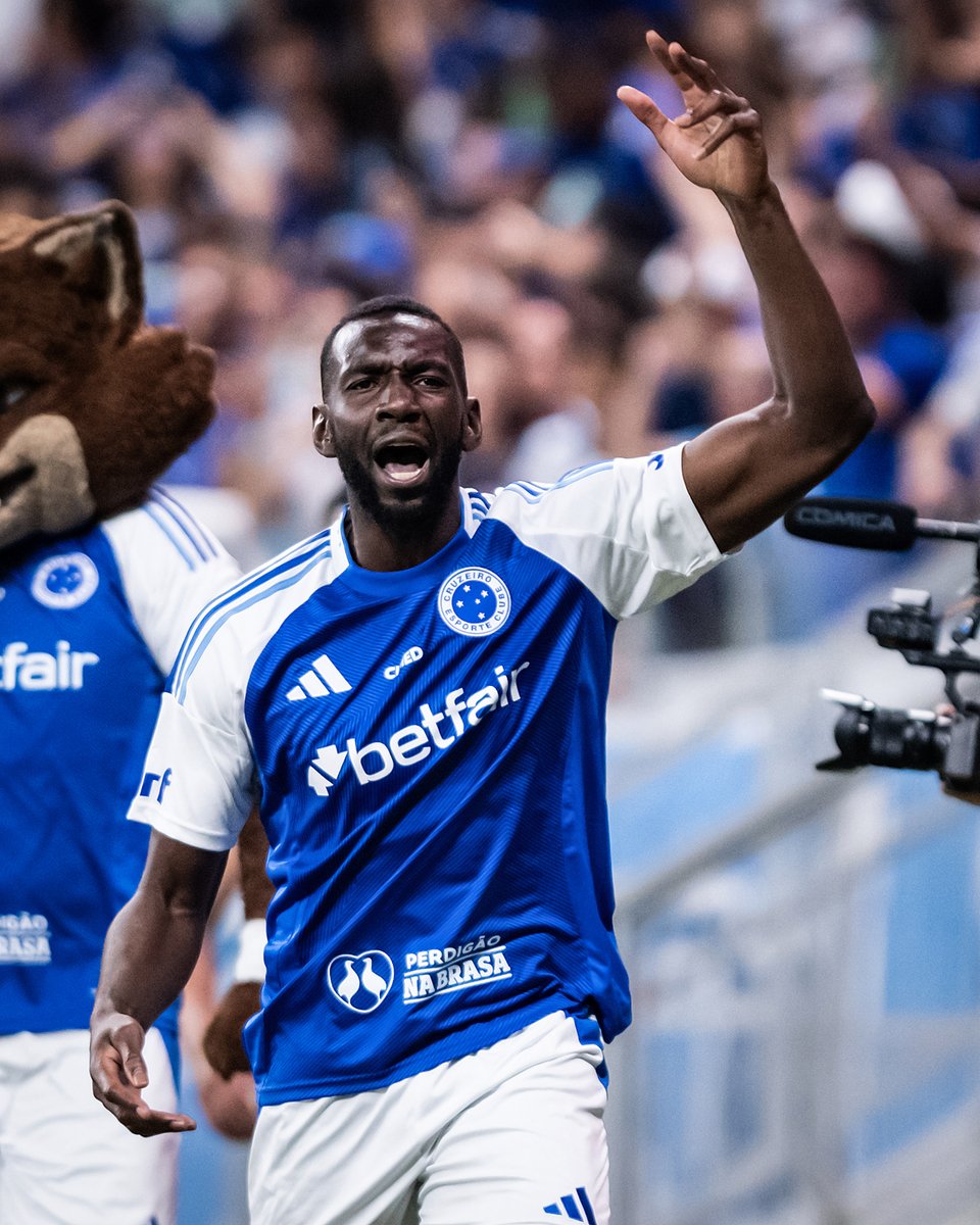 Cruzeiro's tweet photo. Muito obrigado, Bolasie! 🦊🤝

O Cruzeiro agradece por toda a dedicação, profissionalismo e pela alegria no dia a dia e nos memoráveis vídeos. Sucesso na sequência da sua carreira!

📸 @ggaleixo / Cruzeiro https://t.co/QPxUGxUjcK