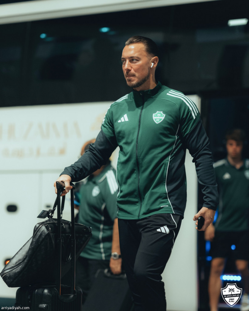 الأحد.. الأهلي يطير إلى بغداد 