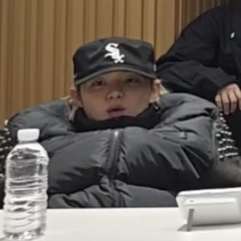 Foundyou_0314's tweet photo. 오빠 똑똑해 보이지는 않아요.

#JIHOON #지훈 #ジフン 
#트레저 #TREASURE https://t.co/K4YxZ3tH4v