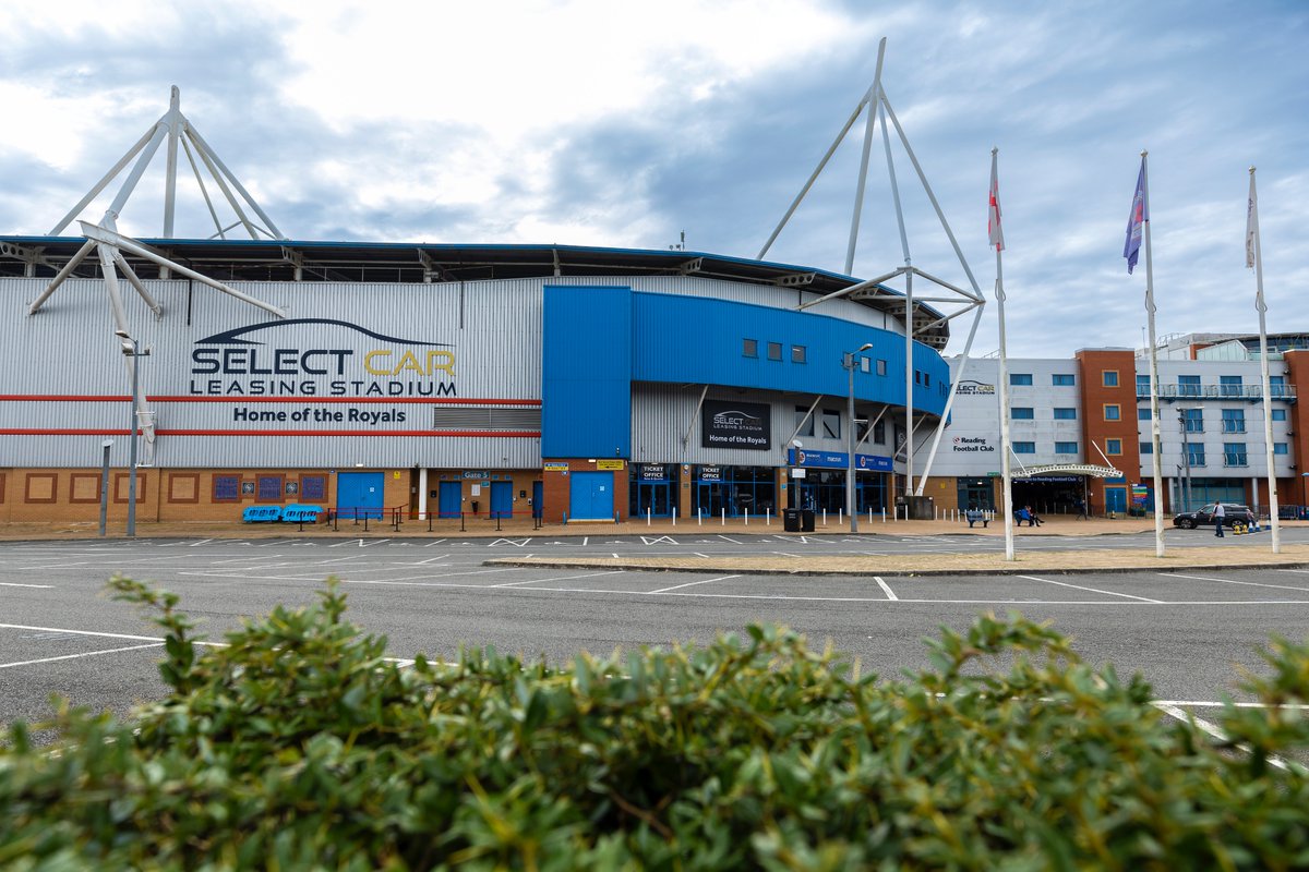 🚙 On-site car parking for this evening's game against Luton Town has SOLD OUT.

We encourage all supporters to use either Car Park 6 or the  Mereoak park &amp; ride service.