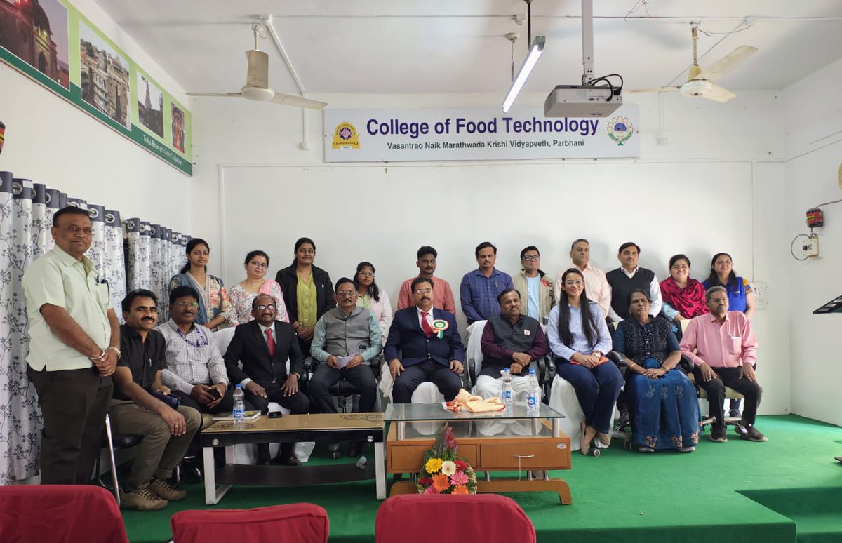 FFicsi's tweet photo. Building Skilled Baking Professionals!

FICSI conducted a ToT/ToA Programme – Assistant Baking Technician at College of Food Technology, VNMKV, Parbhani from 16–18 Dec 2025. 

From raw material selection & equipment readiness to hands-on baking of bread, cookies & buns, participants gained strong practical exposure through pilot bakery plant sessions.

@MSDESkillIndia @MOFPI_GOI @NSDCIndia @NCVETIndia 
#FICSI #SkillIndia #ToT #ToA #BakingSkills #FoodProcessing