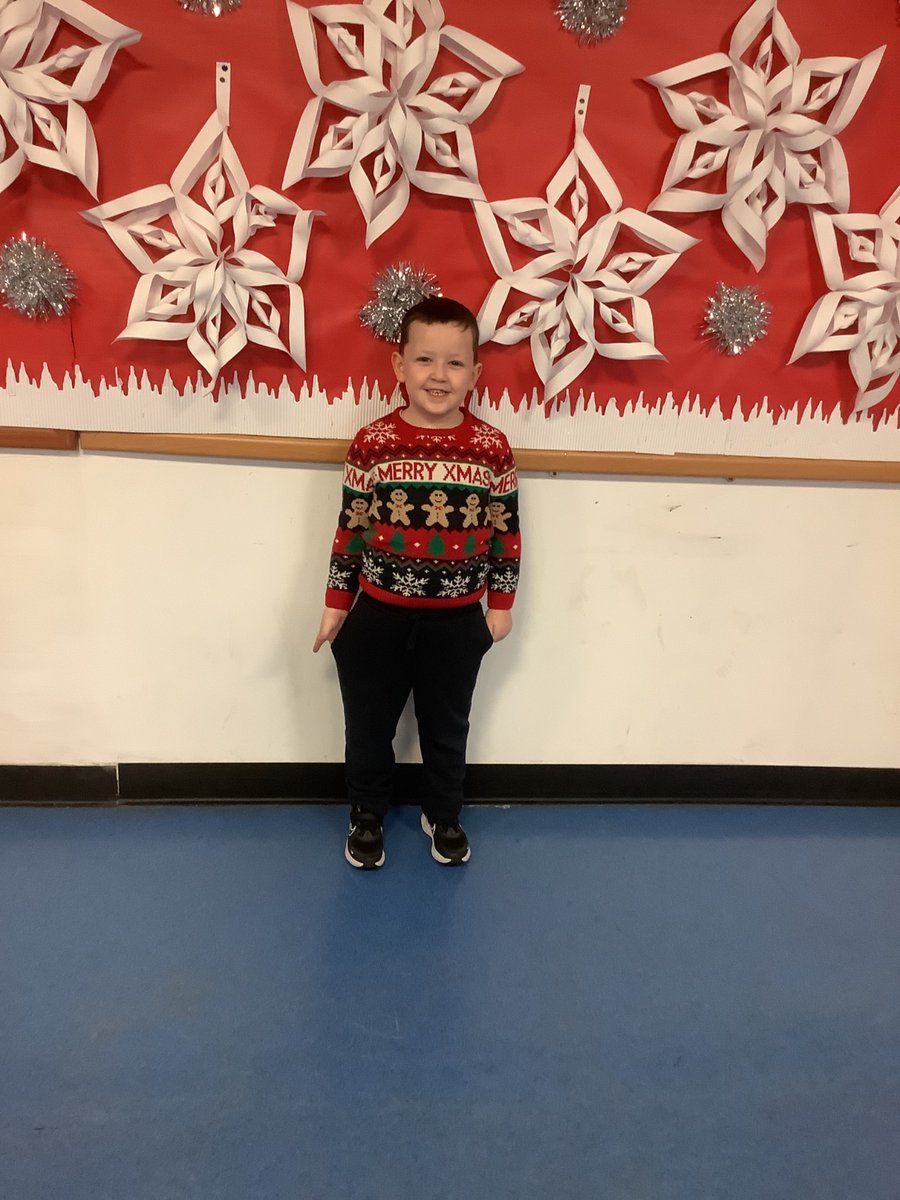 MrsCavanagh1's tweet photo. Primary 1 had a great first school party 🎉🎄🎅 https://t.co/eLV8o5BMIJ