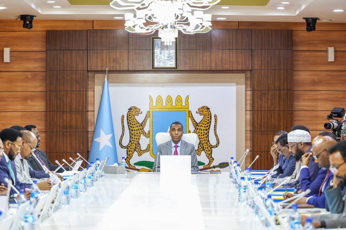 KhadijaMakhzumi's tweet photo. I extend my appreciation to the Cabinet for approving the Family Affairs Bill &amp; the Children Rights Bill, following extensive consultation &amp; technical preparation. These landmark legislations advance state-building &amp; reaffirm our collective commitment to the Somali people. https://t.co/kO9ZkXrlNs