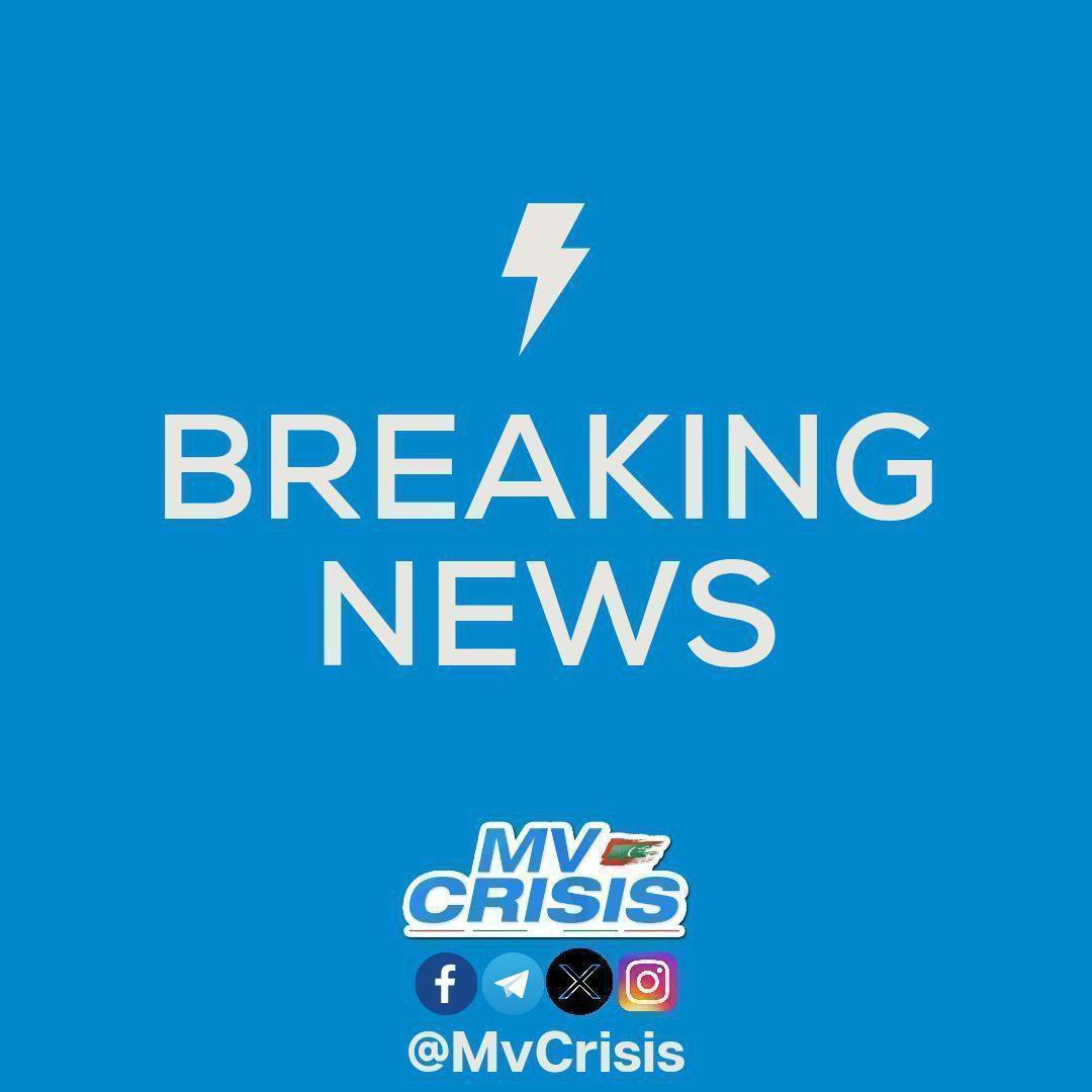 MvCrisis's tweet photo. 🚨#Breaking: Gulheefalhu kairi kandumathin maruvefa oi meehaku fenijje!

Ithuru mauloomaathu: https://t.co/dnYtW7d47q https://t.co/r1ytUxIrN4