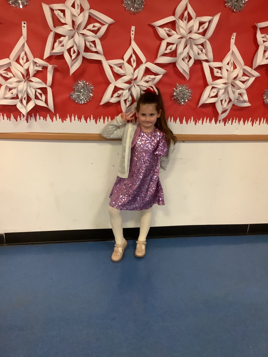 MrsCavanagh1's tweet photo. Primary 1 had a great first school party 🎉🎄🎅 https://t.co/jNTwR7SjhA